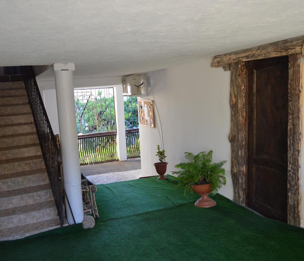Villa Maria Guest House New Athos Extérieur photo